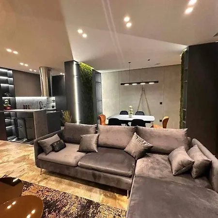 Apartment Luxury Boutique / Komuna Parisit / Near To Tirana