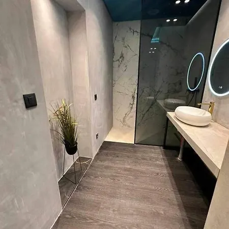 Luxury Boutique / Komuna Parisit / Near To Tirana