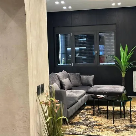 Luxury Boutique / Komuna Parisit / Near To Apartment Tirana