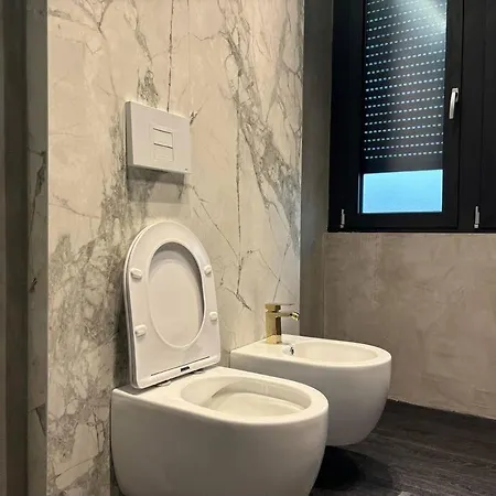 Apartment Luxury Boutique / Komuna Parisit / Near To